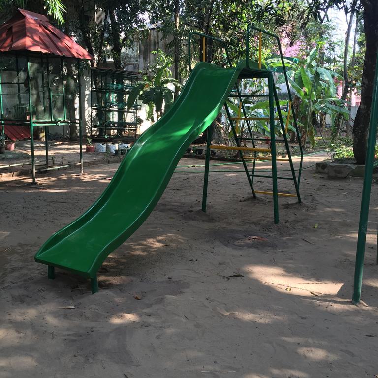 Palm Grove Service Villa Kochi Luaran gambar